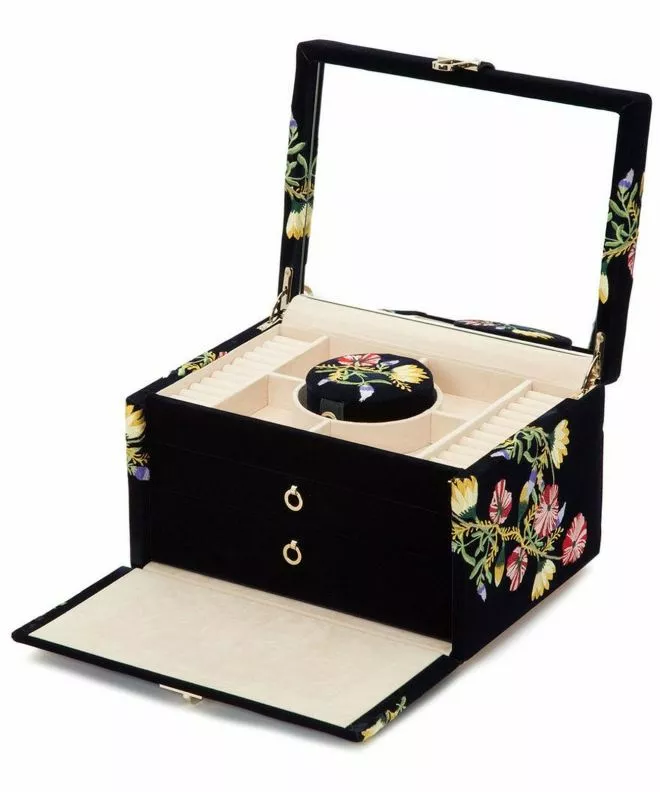 Wolf Zoe box 393116