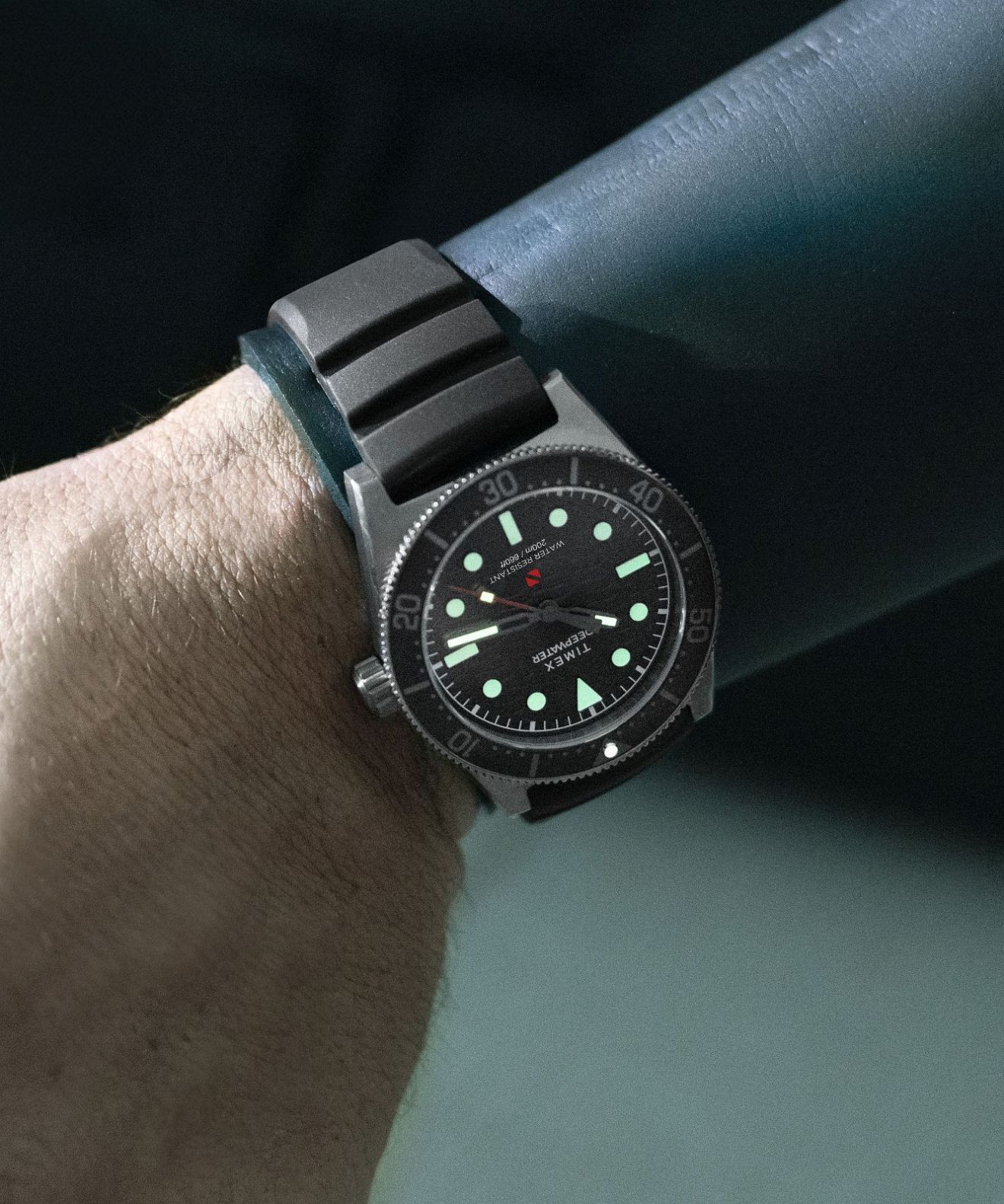 Timex TW2W74700 - Deep Water Watch • Watchard.com