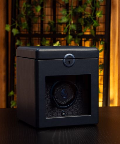 Wolf Earth watch winder