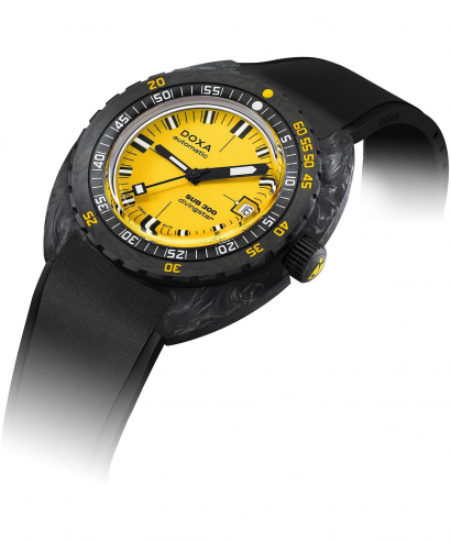 Doxa Sub 300 Carbon Divingstar watch