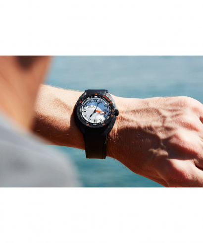 Doxa Sub 300 Carbon Searambler watch