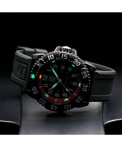 Luminox G-Collection Sea Lion Carbonox 2050 Series watch