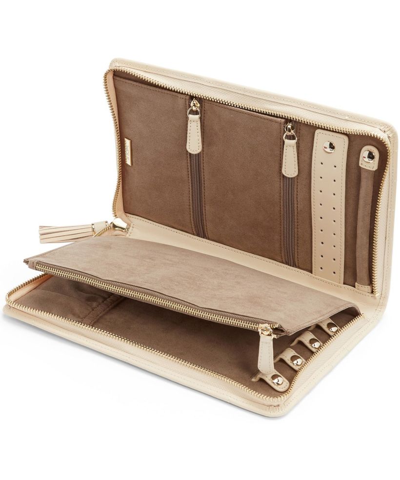 Wolf Caroline case