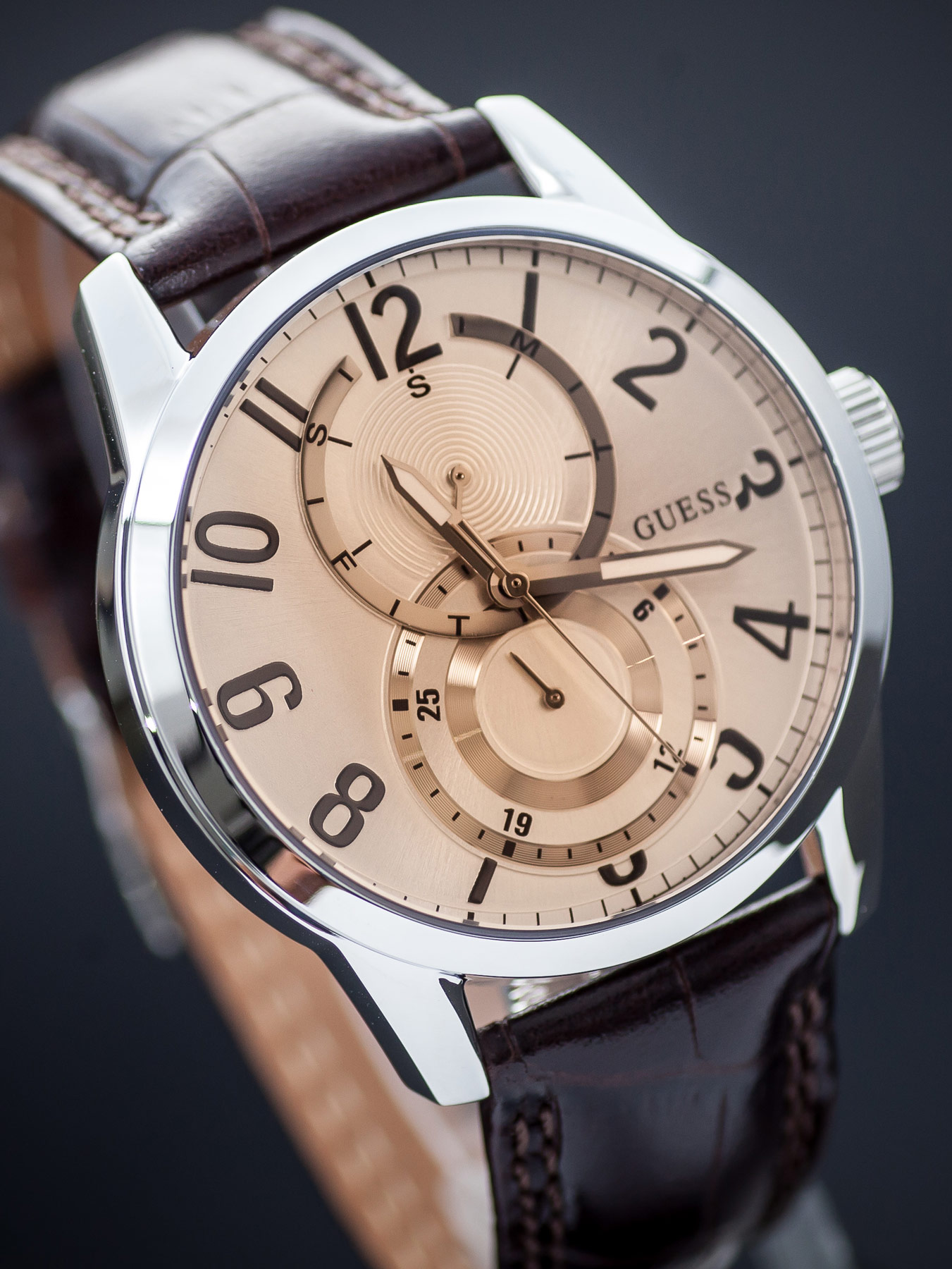 Guess W95127G2 Orologio Uomo: Cassa In Acciaio Inossidabile, Impermeabile 3 ATM, Garanzia 2 Anni