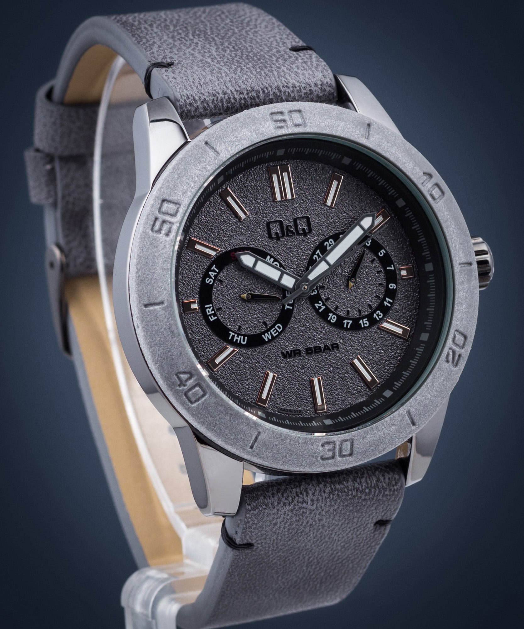 Q&Q AA34-512 - Multifunction • Watchard.com