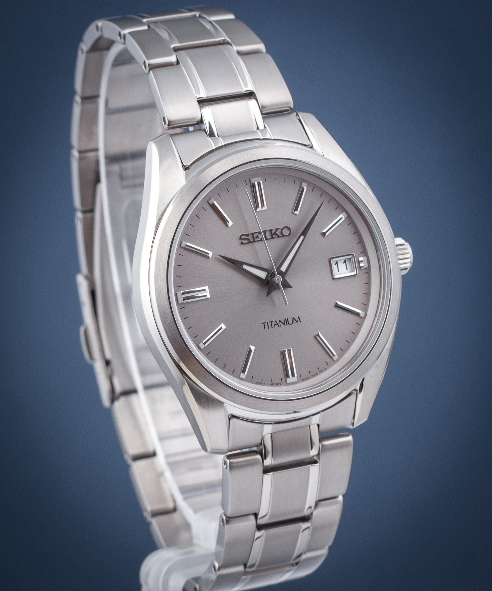 Seiko SUR369P1 - Titanium Watch •