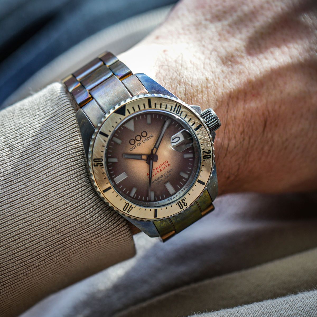 Out Of Order Automatico Quaranta Sand watch