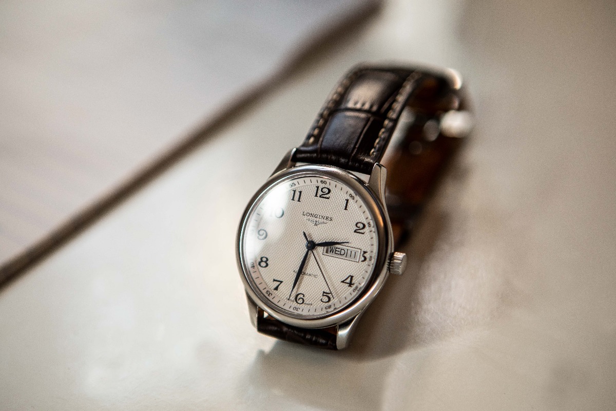Longines men's watch with leather strap and annual calendar function