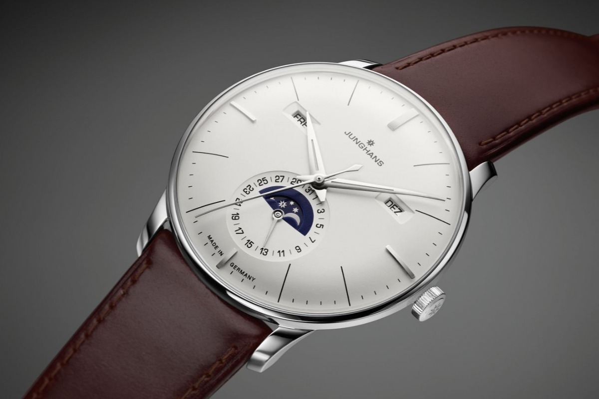 Junghans Meister Kalender men's watch with leather strap and triple calendar function