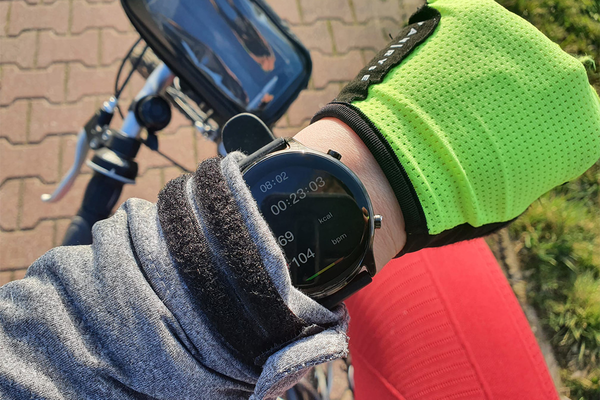 Garett Bonita women's smartwatch and its sports features