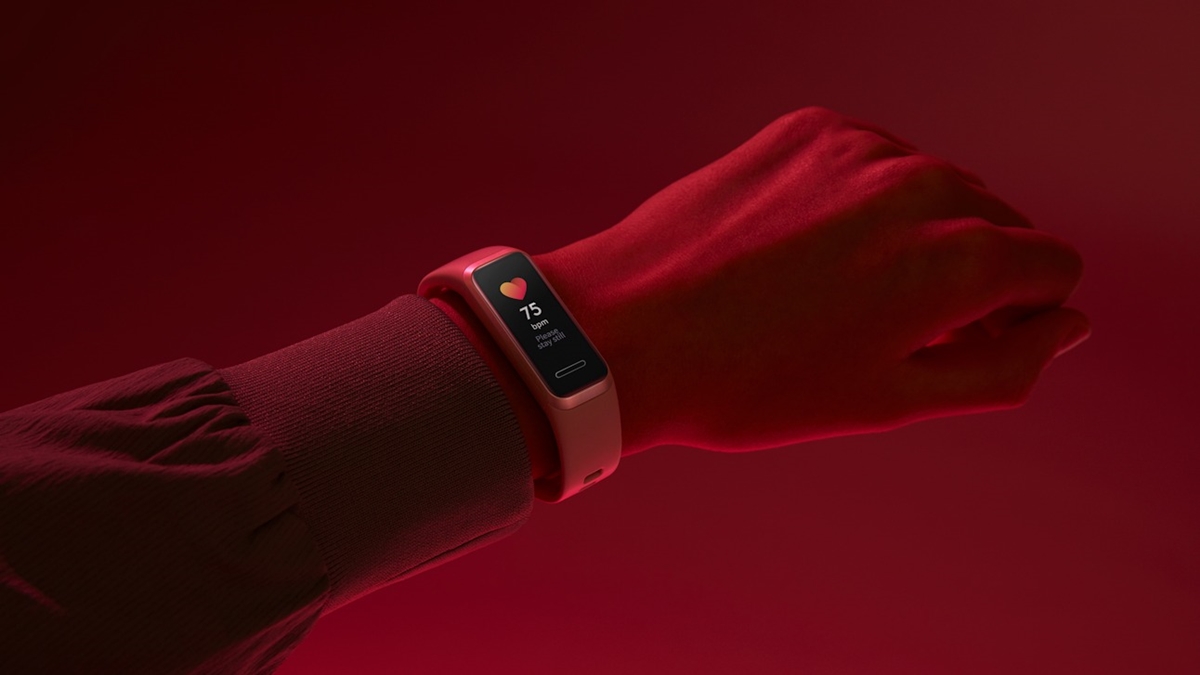 Smartwatch with wrist-based heart rate measurement