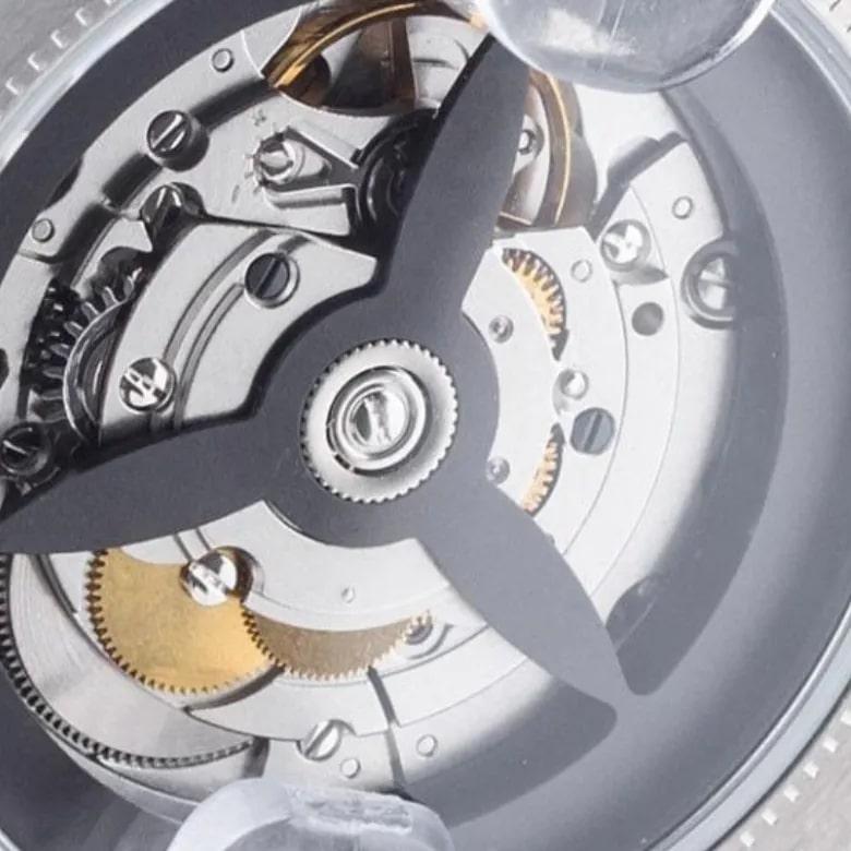 Aviator watch R.3.08.0.091.4 - ETA 2824-2 automatic movement