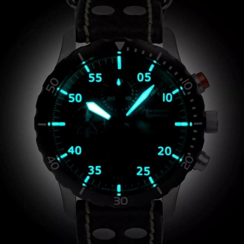 Zeppelin 7218-3 watch - Luminescent coating