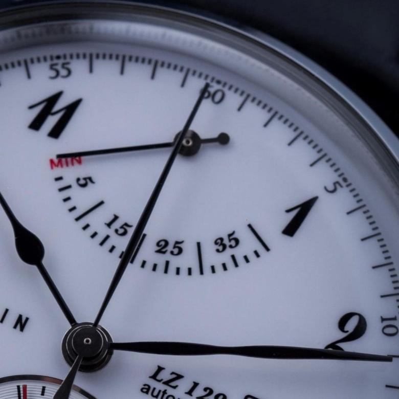 Zeppelin 8060-1 watch - Gait reserve indicator