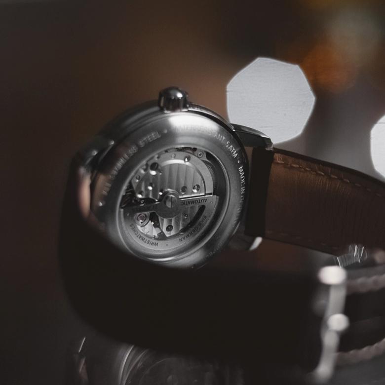 Zegarek Zeppelin 8062-1 - Transparentny dekiel